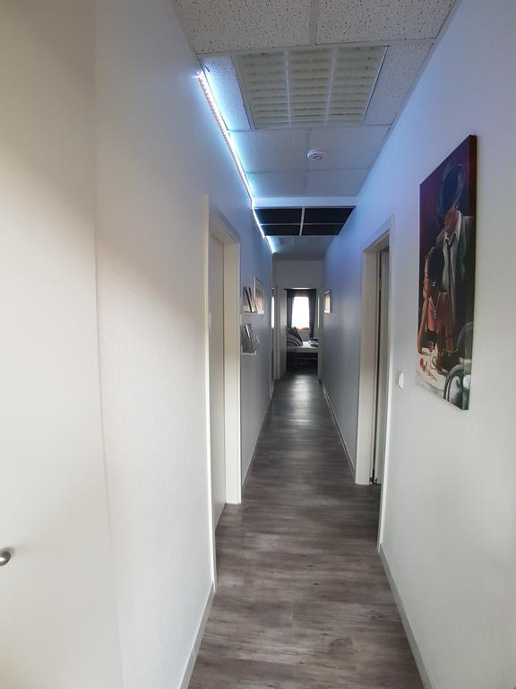 Boardinghouse Sinsheim Zentral Am Burgplatz Pansiyon Dış mekan fotoğraf